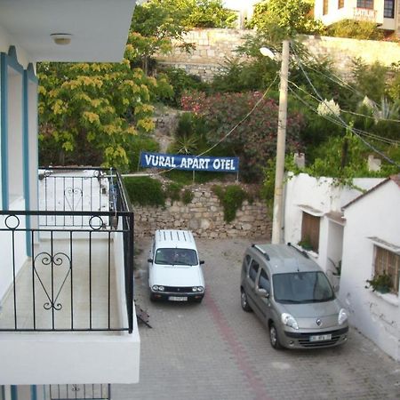 Cesme Vural Apart Hotel Esterno foto